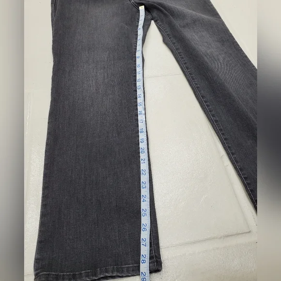 Chico’s jeans women's size 14 short black wash with fading straight leg stretch - Picture 6 of 11